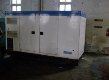 许昌二手康明斯150kw大型柴油发电机组