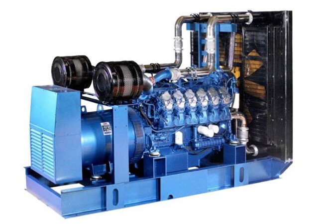 许昌二手康明斯30kw小型柴油发电机组